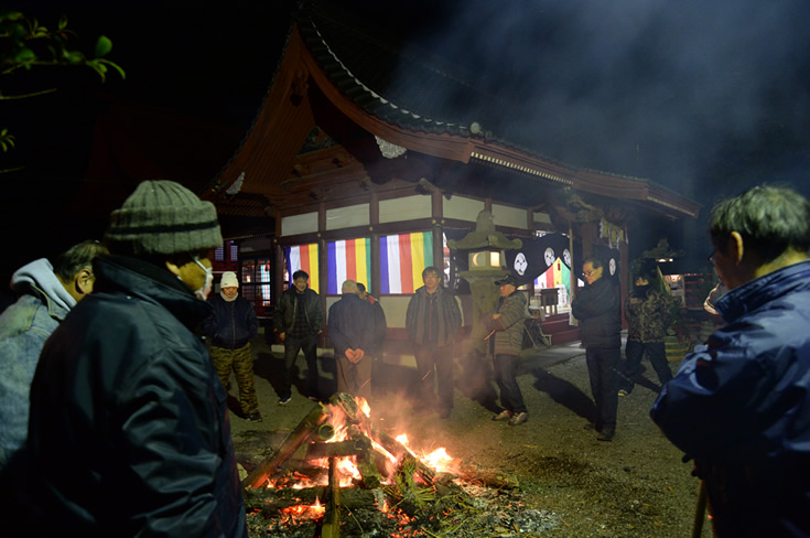 妻垣神社　元旦 深夜