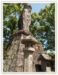 妻垣神社忠魂碑